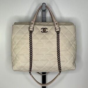 CHANEL PORTOBELLO ECRU HANDBAG